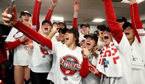 wisconsin volleyball team|Wisconsin volleyball score vs. Texas A&M in NCAA。